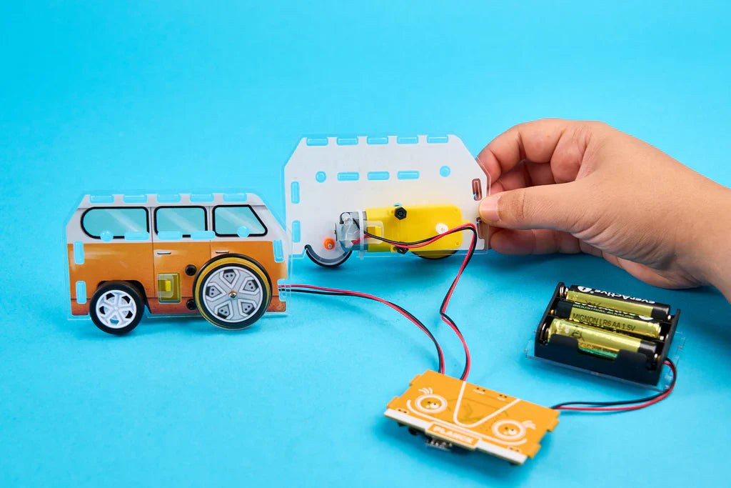 CircuitMess STEM Adventure Planck