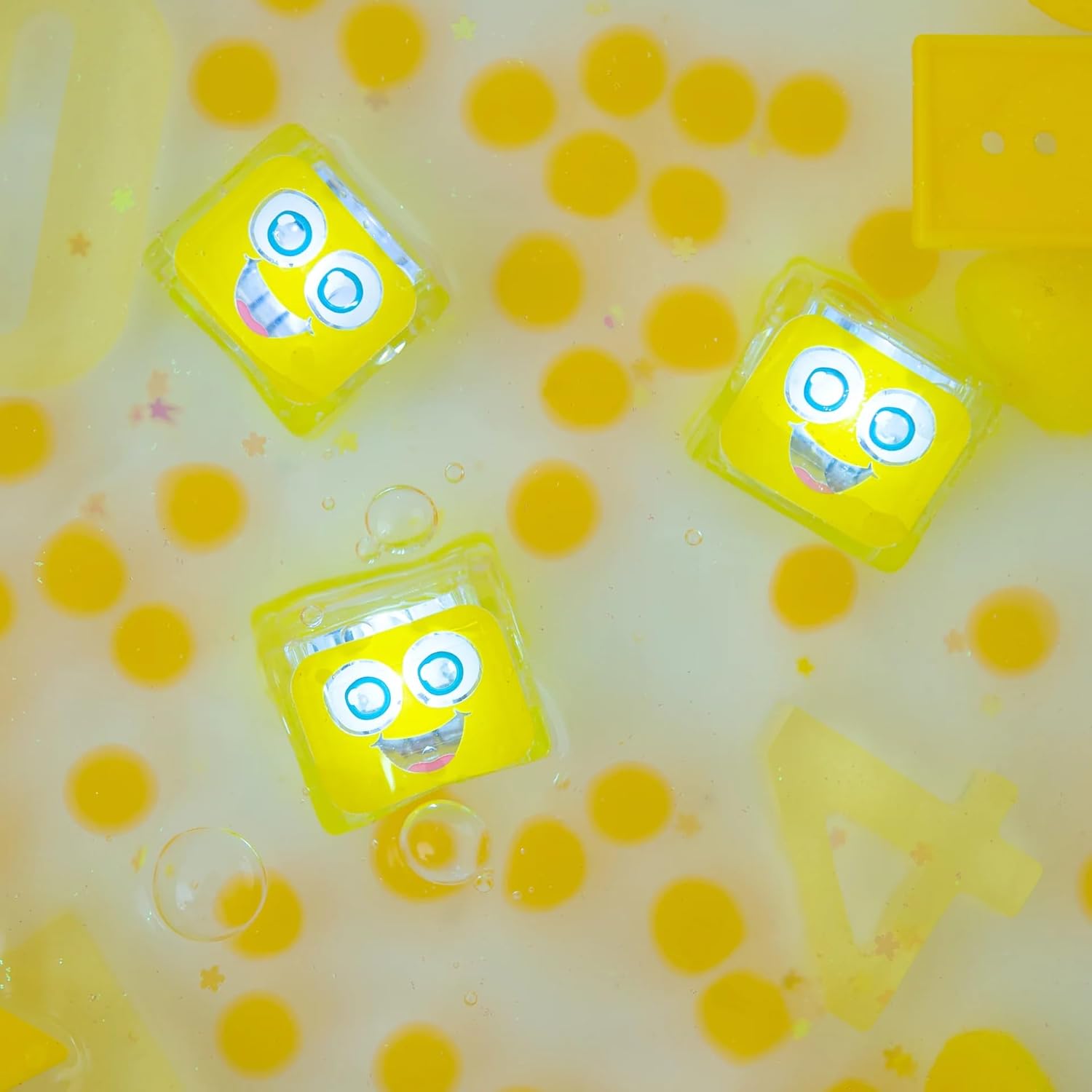 Glo Pals Alex Light Up Cubes (4 Pieces)