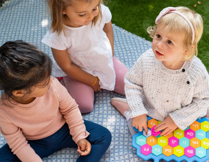 Flipsee Activity Toy